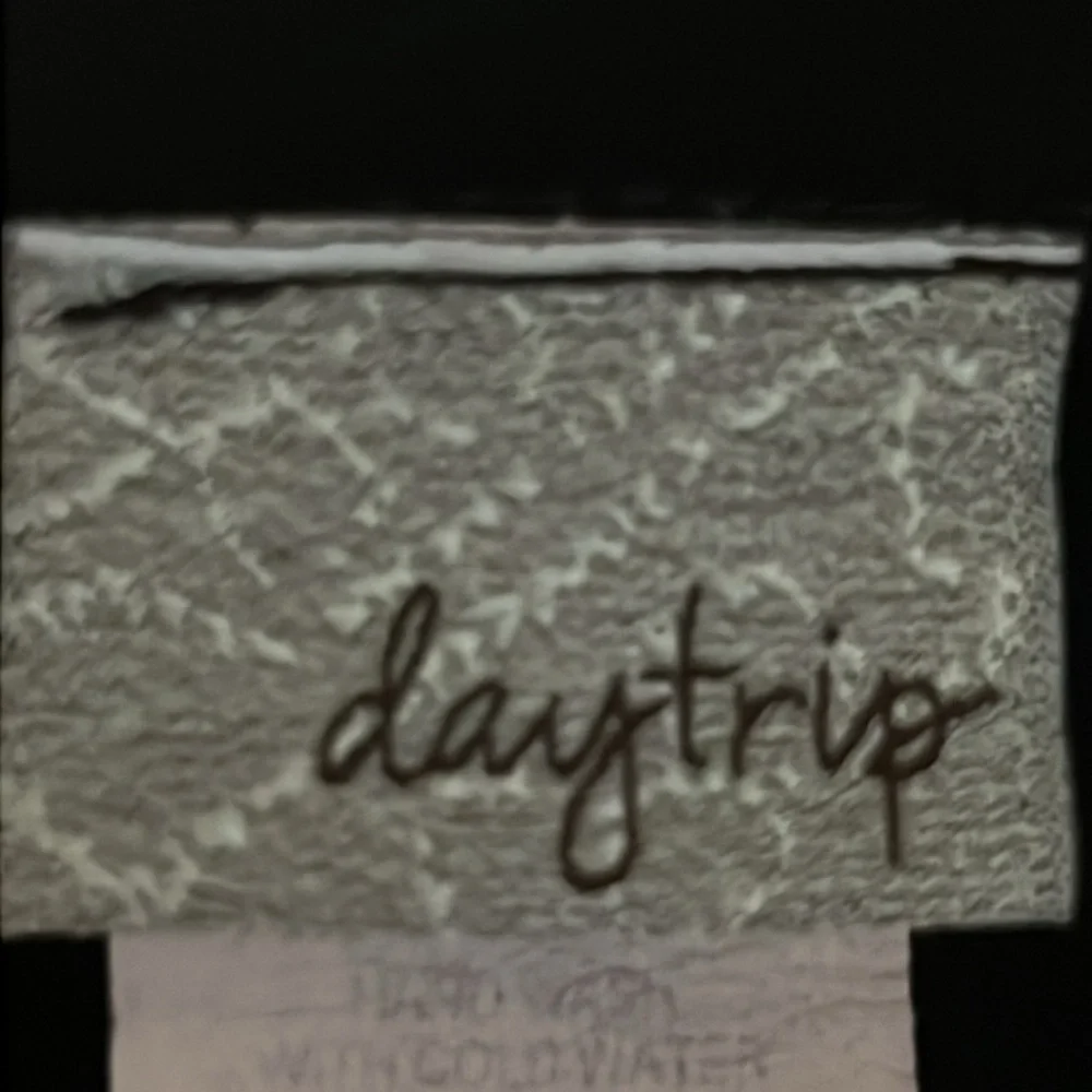 Daytrip Ruffled Top - Picture 3 of 4